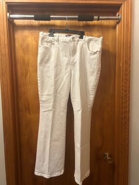 Gloria Vanderbilt White Boot Cut Jeans